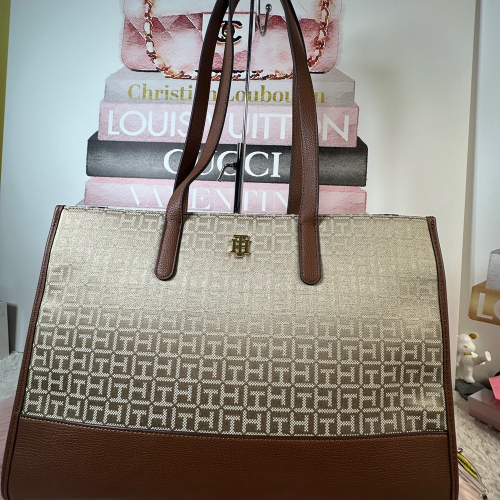 Tommy Hilfiger Brown and Cream Tote Bag